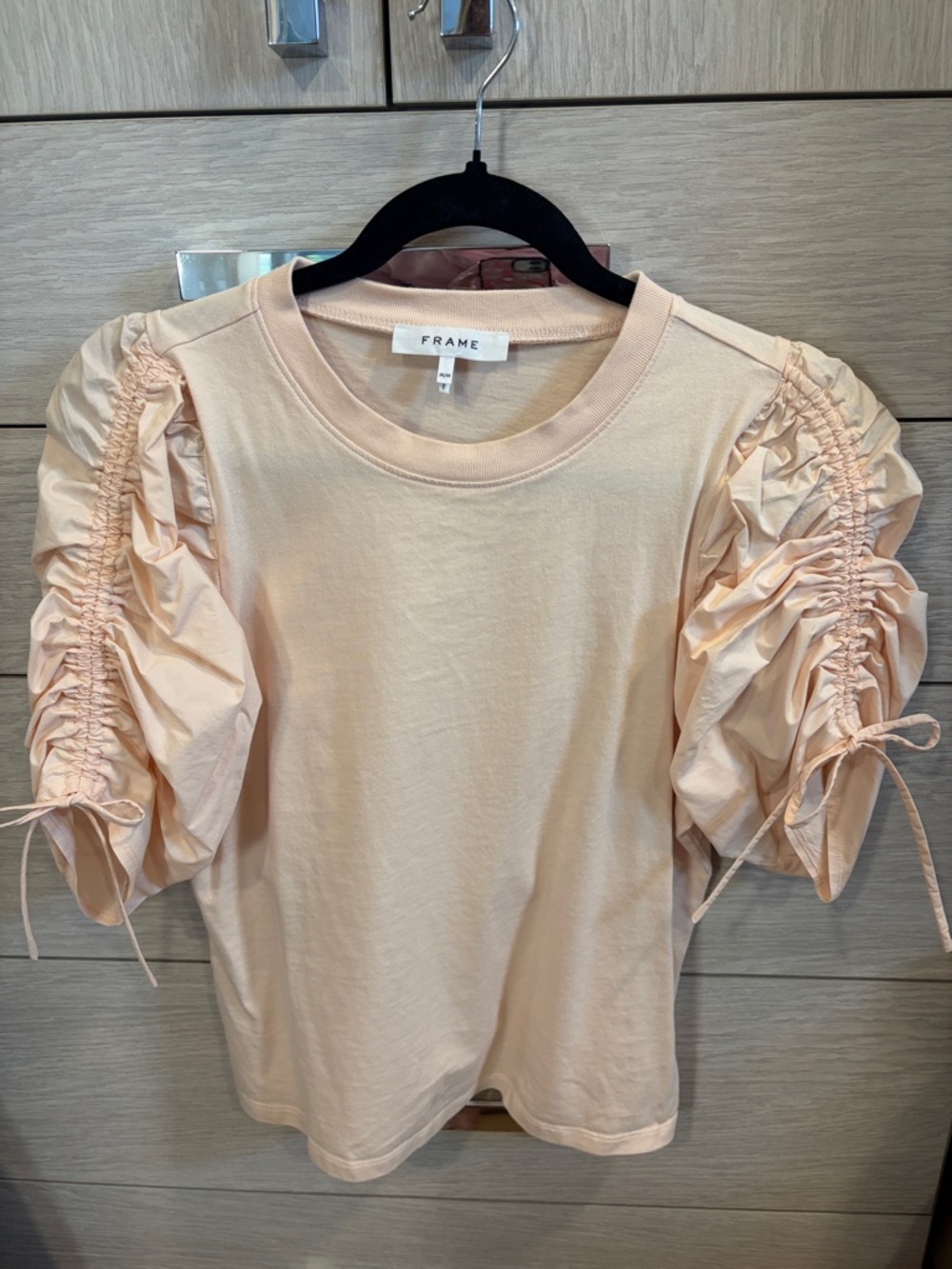 Frame Denim Ruched Puff Sleeve Tee in Light Blush